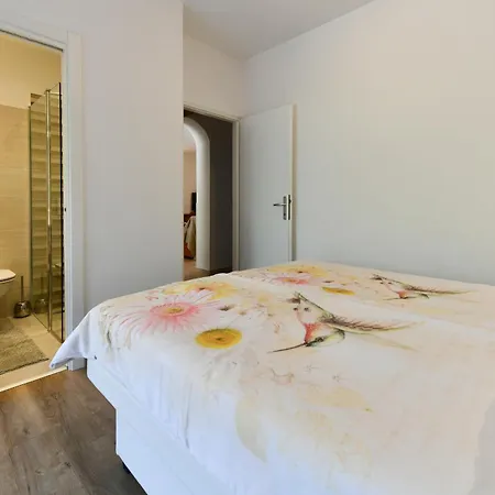 Dolores Apartment *