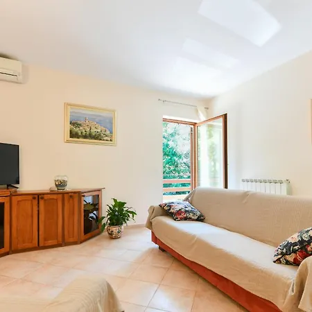 Apartman Dolores *